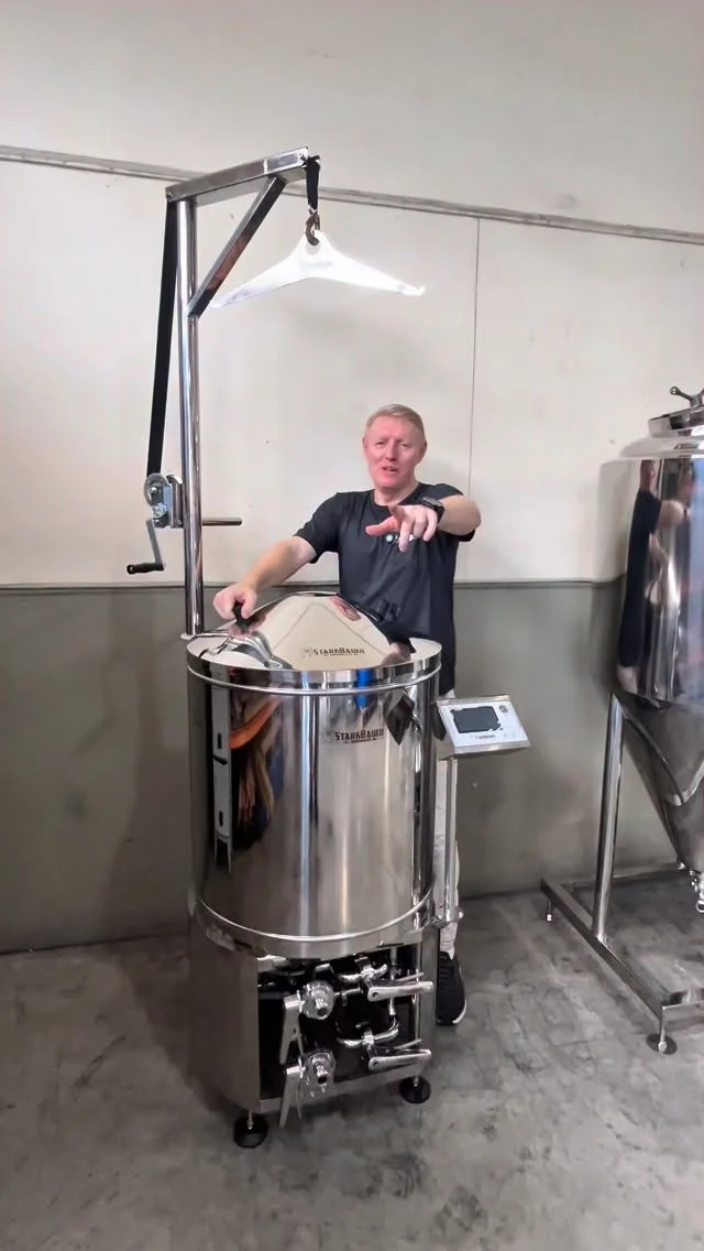👉🏻🍻TODO BREW PUB E NANO CERVEJARIA NASCEU EXATAMENTE ASSIM🍺 Todo cervejeiro chega em um momento decisivo.Aquele momento em que a paixão pela cerveja deixa de ser apenas hobby…
e começa a se transformar em projeto.A SB100 StarkBauen foi criada exatamente para esse passoUm equipamento pensado para nano cervejarias que querem iniciar a produção profissional, mantendo controle, qualidade e consistência desde os primeiros lotes.Porque quando a ideia é transformar receita em negócio,
a estrutura precisa acompanhar o sonho.Cada cervejaria que nasce começa com uma decisão:
fazer apenas por hobby ou começar algo maior.🚀 A SB100 pode ser o início dessa históriaQuer montar uma Cervejaria? Comente CERVEJARIAISSO É A STARKBAUEN🍻⬇️🤙🏽🍻⬇️🤙🏽🍻⬇️🤙🏽
WhatsApp - (47) 3271-5368
contato@starkbauen.com.br
www.starkbauen.com.br