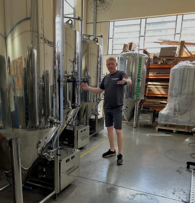 FEITOS PARA A SUA CERVEJARIA MESTRE!!Onde a engenharia de precisão encontra a paixão pela cerveja. ⚙️🍺 Nossos tanques auto refrigerados são projetados para oferecer controle total sobre o processo, garantindo repetibilidade e padrão em cada lote. Tecnologia StarkBauen para quem não abre mão da excelência no inox.
🚀 Leve sua produção para o próximo nível. Link na bio para orçamentos#starkbauen #equipamentoscervejeiros #engenharia #inox304 microcervejaria cervejaartesanal breweryequipmentISSO É A STARKBAUEN🍻⬇️🤙🏽🍻⬇️🤙🏽🍻⬇️🤙🏽
WhatsApp - (47) 3271-5368
contato@starkbauen.com.br
www.starkbauen.com.br