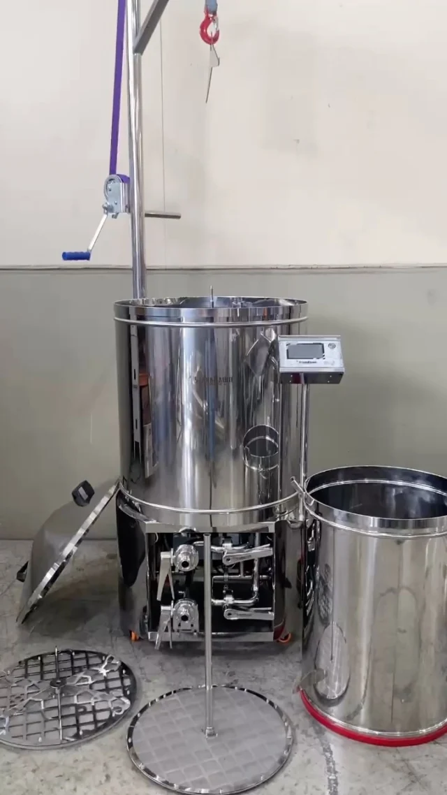 NO DETALHE VOCE VÊ O BRILHO E O CUIDADO EM CHEGAR A PERFEIÇÃO📍SB100 STARKBAUEN é a Panela ideal para quem pretende iniciar a produção Profissional com baixo custo☑️ Volume de apronte se até 150L
☑️ Toda em Inox 304 Alimentício
☑️ capacidade de até 30 Kg de Malte
☑️ Trocador de Placas inclusoISSO É A STARKBAUEN🍻⬇️🤙🏽🍻⬇️🤙🏽🍻⬇️🤙🏽
WhatsApp - (47) 3271-5368
contato@starkbauen.com.br
www.starkbauen.com.br