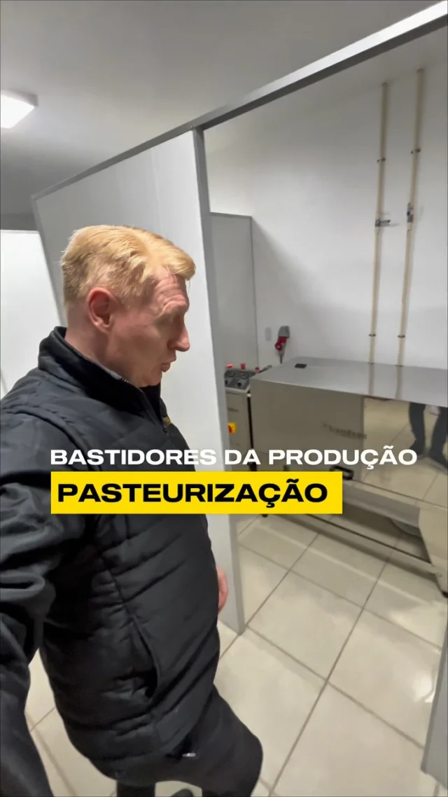 BASTIDORES DA PRODUÇÃO: A PASTEURIZADORA EM AÇÃO! ⚙️Enquanto seus concorrentes perdem espaço com tanques redondos e perdem tempo colocando garrafa por garrafa na pasteurização, o cliente StarkBauen domina o mercado. 🔥Somos os primeiros fabricantes a desenvolver uma Pasteurizadora Quadrada.
Um modelo compacto e inovador projetado especificamente para revolucionar o layout e o tempo de processo da sua cervejaria.Olhe o tamanho do ganho que essa máquina de 3 caixas entrega:☑️Encaixe perfeito no Layout: O formato quadrado elimina cantos mortos e se adapta até nos espaços mais apertados da sua fábrica.☑️Zero desperdício de tempo: Esqueça o trabalho lento de colocar garrafa por garrafa. O cervejeiro coloca as 3 caixas cheias de uma só vez direto na máquina. É agilidade máxima por ciclo!☑️Operação inteligente: Menos manuseio significa menos risco de quebra de garrafas e um fluxo de trabalho incomparavelmente mais rápido e seguro.Produzir mais, em menos espaço e com o triplo de velocidade na operação. Isso não é apenas inovação, é o que separa quem tem um hobby de quem tem uma fábrica altamente lucrativa. 📈📲 Chega de queimar tempo e espaço na sua cervejaria.
Clique no link da bio agora mesmo e garanta a sua Pasteurizadora StarkBauen!ISSO É A STARKBAUEN🍻⬇️🤙🏽🍻⬇️🤙🏽🍻⬇️🤙🏽
WhatsApp - (47) 3271-5368
contato@starkbauen.com.br
www.starkbauen.com.br#StarkBauen #CervejaArtesanal #Microcervejaria #Pasteurizadora #ProducaoDeCerveja