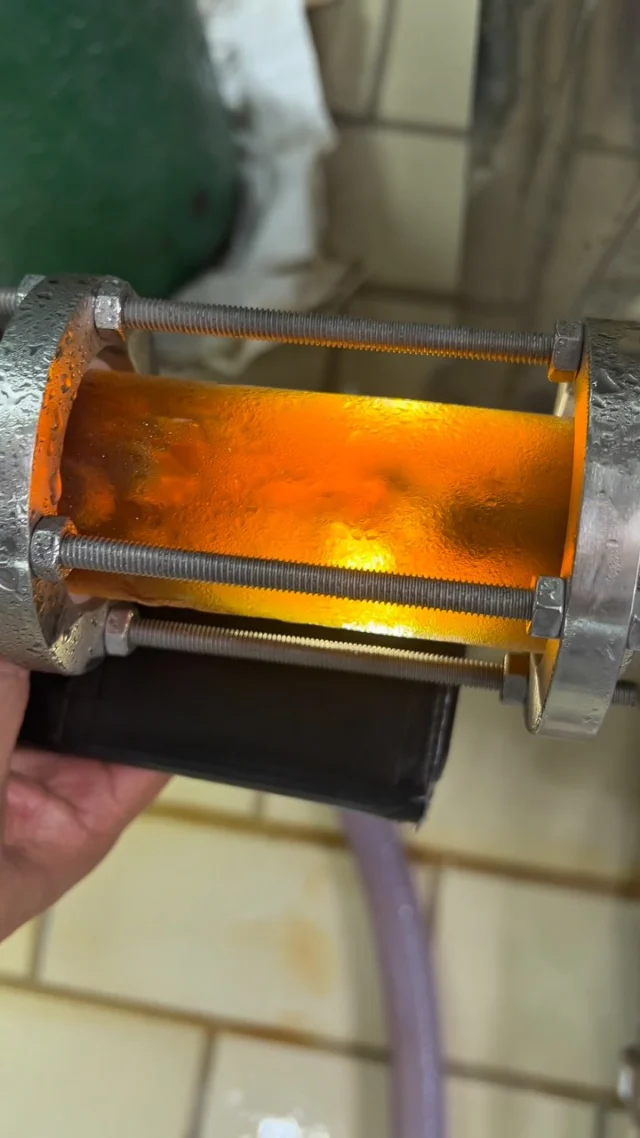 🚨 ATÉ QUANDO VOCÊ VAI JOGAR HORAS DE TRABALHO NO LIXO?Ficar esperando o mosto resfriar por horas não é só perda de tempo, é amadorismo.Cada minuto que a sua panela fica parada esperando a temperatura baixar é uma janela aberta para a contaminação destruir o sabor, o aroma e o lote inteiro da sua cerveja.
Você realmente tem dinheiro para ficar rasgando assim?A maioria das Nano Cervejarias sofre com isso porque o mercado só vende equipamentos caríssimos.
Nós mudamos o jogo.O Resfriador StarkBauen entrega:
❄️ Temperaturas negativas para resfriamento brutal em minutos.
🛡️ Risco zero de contaminação térmica.
🎯 Sabor e aroma blindados do jeito que sua receita merece.
💰 Tecnologia de baixo custo feita sob medida para quem precisa crescer.Chega de gambiarra e de correr risco desnecessário na sua cozinha.⏳ O primeiro lote tem unidades limitadas.👉 Mande “RESFRIADOR” no Direct agora e pare de perder tempo e dinheiro hoje mesmo!ISSO É A STARKBAUEN🍻⬇️🤙🏽🍻⬇️🤙🏽🍻⬇️🤙🏽
WhatsApp - (47) 3271-5368
contato@starkbauen.com.br
www.starkbauen.com.br#nanocervejaria #microcervecería #cervejaartesanal #producaocervejeira #equipamentocervejeiro