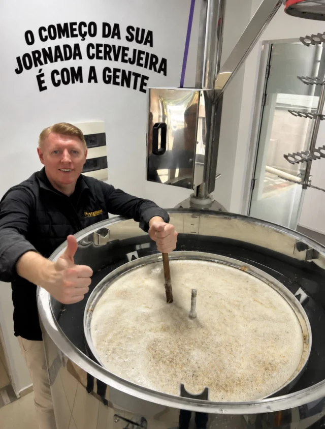 O COMEÇO DA SUA JORNADA CERVEJEIRA É COM A GENTE

Nenhum cliente nosso começa sozinho

A StarkBauen projeta, fabrica, e coloca a mão na massa junto com você👊🏻

Da engenharia do aço à primeira brassagem guiada, nós garantimos que sua produção profissional comece com padrão de elite e sem espaço para erros. ⚡⚡️

Quer botar sua marca no mercado com autoridade? 
O pontapé inicial na produção é com a gente

ISSO É A STARKBAUEN

🍻⬇️🤙🏽🍻⬇️🤙🏽🍻⬇️🤙🏽
WhatsApp - (47) 3271-5368
contato@starkbauen.com.br
www.starkbauen.com.br

#StarkBauen #EquipamentosCervejeiros #Brassagem #CervejariaProfissional #CervejaArtesanal